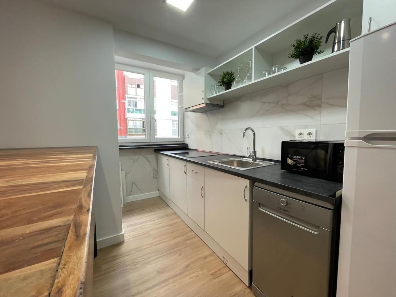 Moderno Apartamento Cerca Del Metro Бильбао Экстерьер фото